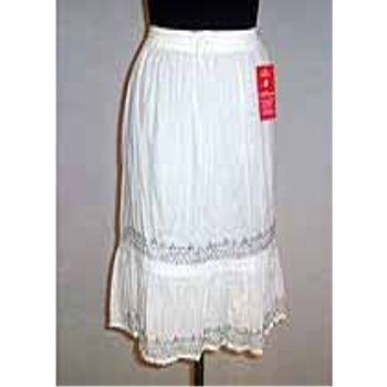 Ladies Skirt In White