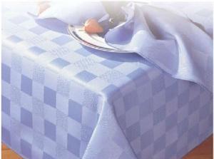 व्हाइट टेबल क्लॉथ