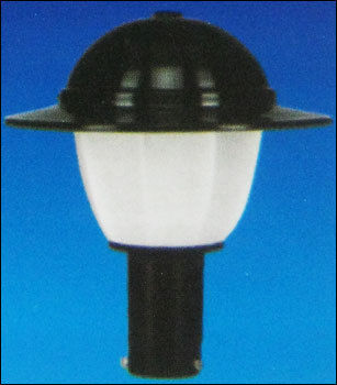 Hatline-o Lamppost