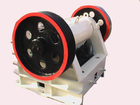 Stone Jaw Crusher - Heavy-Duty Steel Construction, Efficient Power Transmission via Belt Drive | Ideal for Mining, Metallurgy, and Road Building Applications