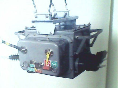 Outdoor High Voltage Vacuum Circuit Breaker (Zw20-12)