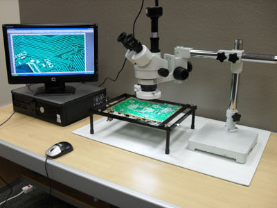 Rings Trinocular Microscope With Single Bar Boom Stand / Szm7045Tr