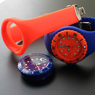 Unique Plastic Watches With DIY Bands