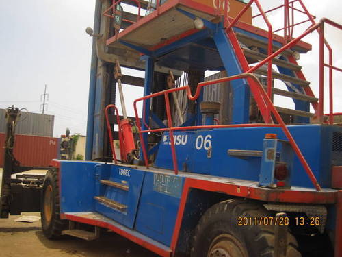 Empty Container Handlers (SISU-1996)
