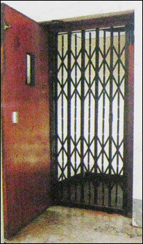 Collapsable Gate With Wooden Swing Door