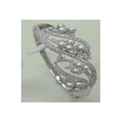 VKB 1003 Diamond Bangle