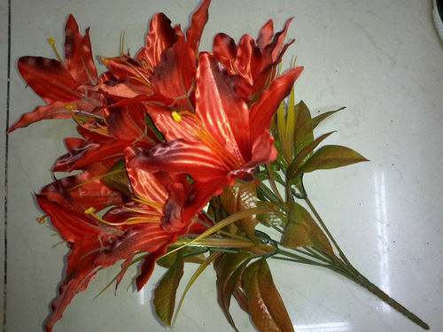 12h Lily Bunch Artificial Flower