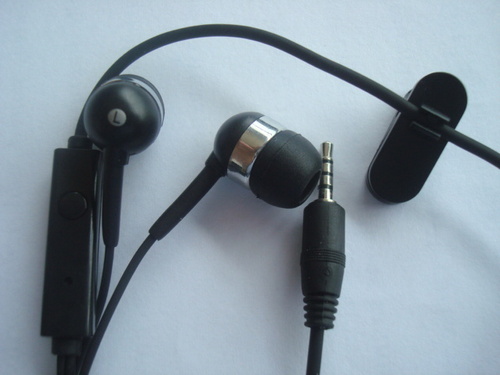 मोबाइल ईरफ़ोन (ECW-103)