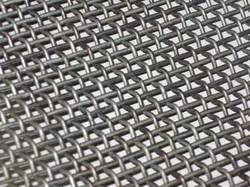 Pre-Crimped Wire Cloth - Wire Diameters 6G to 18G, Corrosion-Free Design with Custom Aperture Sizes