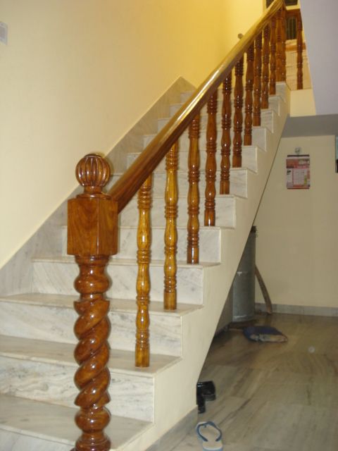 Brown Belly Wooden Stair Railings at Best Price in Panchkula, Haryana | Jay Shree Wood Moulders