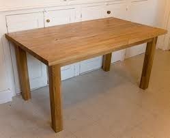  लकड़ी के टेबल
