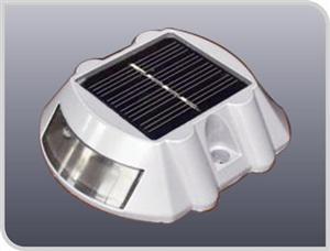 Aluminium Solar Road Stud - High Brightness LED, -40 to +70°C Temperature Range, IP68 Waterproof, 10 Ton Compression Resistance | Maintenance-Free, Environmentally Friendly, Auto On/Off Lighting