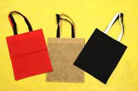 Non Woven Fabrics Bags - Durable Non Woven Material, Versatile Size Options, Eco-Friendly Design, Reliable Performance