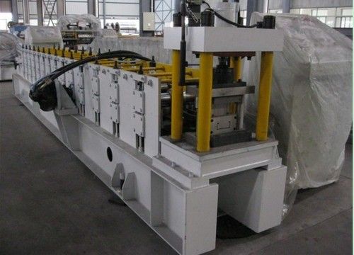 Tracking Forming Machine