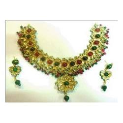 Kundan Necklace Set