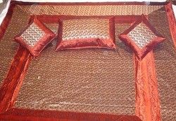 Designer Bed Covers With Pillow
