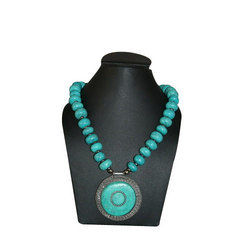 Beautifully Designed Patterns Necklace