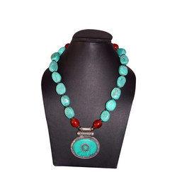 Faceted Beads Necklace