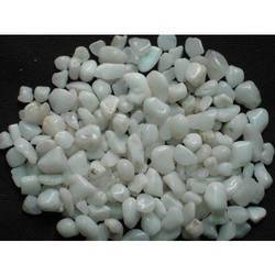 Polished White Chips Stone