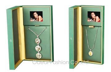 Deluxe Necklace Box