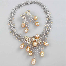 Diamond Pearl Necklaces