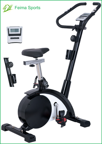 मैग्नेटिक स्टेशनरी अपराइट बाइक का व्यायाम करें