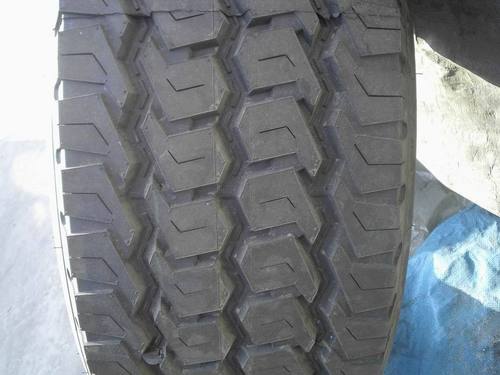 ट्रक का टायर 385/65R22.5