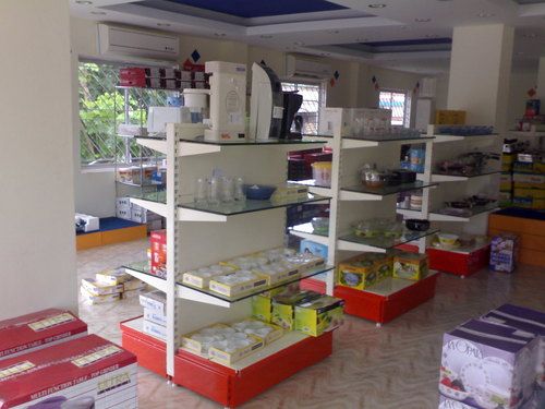 Double Sided Light Duty Powder Coated Glass Shelves For Supermarket Capacity: 100 Kg Each Level Kg/Hr