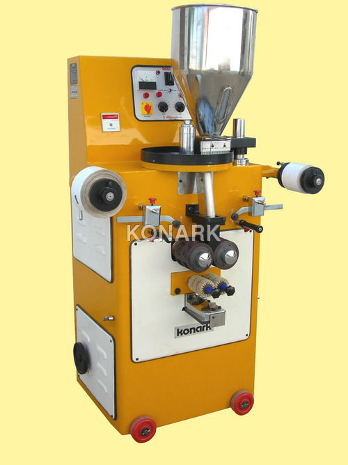 Pouch Packing Machine