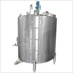 Horizontal Milk Storage Tanks - High-Quality Stainless Steel, Durable Designs for Optimal Milk Preservation