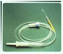 Blood Administration Set - 18G Needle for Smooth Flow, Efficient Roller Controller