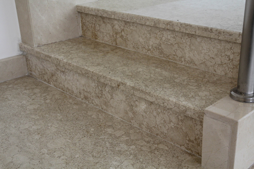 बेज स्पेनिश मार्बल क्रेमा बाल्टिको