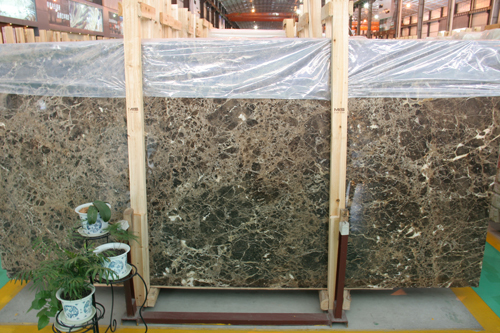 डार्क ब्राउन स्पेनिश मार्बल मैरोन एम्परडोर