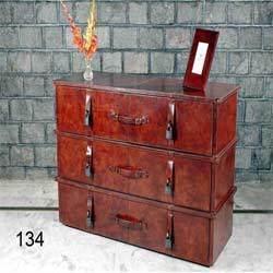 Chest With 3 Drawer