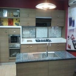 Laminate Modular Kitchen