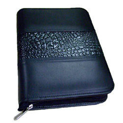 Leather Planners - Premium Quality Leather, Suspended in Classic Design, Ideal for Professionals and Students