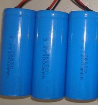 बेलनाकार Lifepo4 बैटरी सेल 3.2v 3000mah 26650