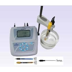 Lab Precision pH Meter