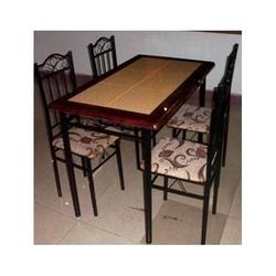 Tronto 1 Plus 4 Dining Set Black