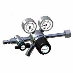 Pressure Regulators Series 320