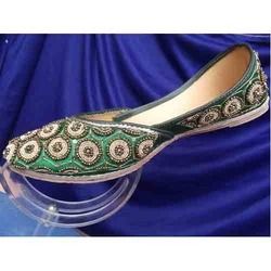 Ladies Green Color Jutti