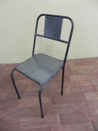Iron Chair (VH11-13)