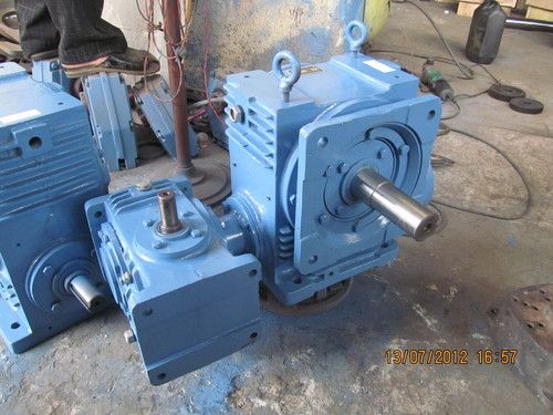 Double Reduction Worm Gear Box 
