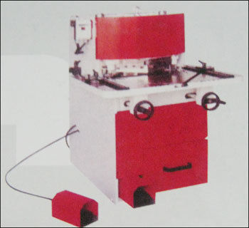 Corner Notching Machine