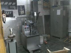 Kajal Filling Machine