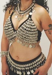 सिक्का और शेल ब्रा