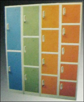 Locker Units Pillar System