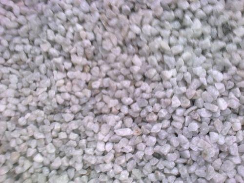 White Marble Chips (6 to 8 MM)