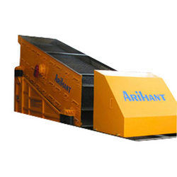 Vibrating Screen - Multi-Surface Design with Uniform Hole Sizes | Ideal for Sand, Gravel, Chemicals, and Minerals Screening