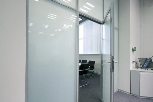 Switchable Glass - High-Quality Polymeric Material, Versatile Privacy Control Solutions